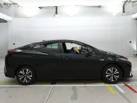 Toyota PRIUS PHV лот № 30724 оценка 4  с аукциона в Японии 2