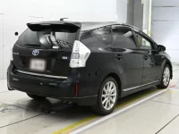 Toyota PRIUS ALPHA лот № 30708 оценка 3.5  с аукциона в Японии 1