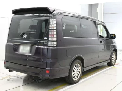 Honda STEP WAGON  с аукциона в Японии