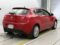 Alfa Romeo Giulietta лот № 90590 оценка 3.5  с аукциона в Японии 1