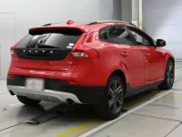 Volvo V40 лот № 38174 оценка 3.5  с аукциона в Японии 1