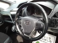 Toyota NOAH лот № 30656 оценка 4  с аукциона в Японии 8