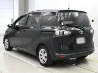 Toyota SIENTA лот № 30690 оценка 3.5  с аукциона в Японии 5