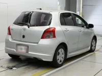 Toyota VITZ лот № 30627 оценка 3  с аукциона в Японии 1