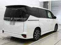 Toyota VOXY лот № 33518 оценка R  с аукциона в Японии 1