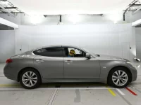 Nissan FUGA лот № 10302 оценка 4  с аукциона в Японии 2