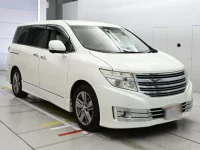 Nissan ELGRAND лот № 30660 оценка 4  с аукциона в Японии 4