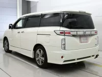 Nissan ELGRAND лот № 30660 оценка 4  с аукциона в Японии 5