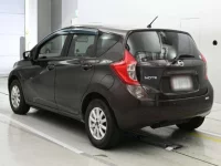 Nissan NOTE лот № 30667 оценка 3  с аукциона в Японии 5