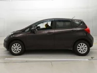 Nissan NOTE лот № 30667 оценка 3  с аукциона в Японии 3