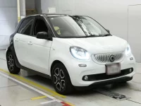 Smart FORFOUR лот № 38190 оценка 4.5  с аукциона в Японии 4