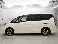 Nissan SERENA лот № 30700 оценка 4.5  с аукциона в Японии 3