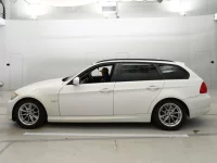 BMW 3-Series лот № 90622 оценка 3.5  с аукциона в Японии 3