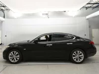 Nissan FUGA лот № 90612 оценка 3.5  с аукциона в Японии 3