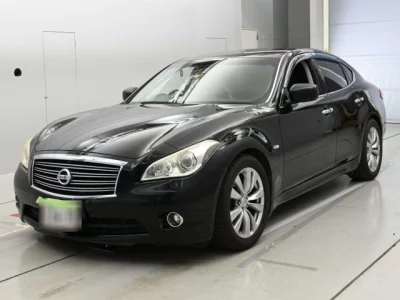 Nissan FUGA  с аукциона в Японии