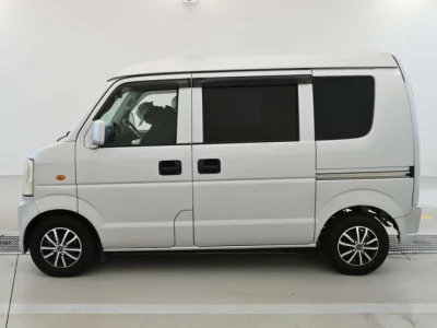 Suzuki EVERY  с аукциона в Японии