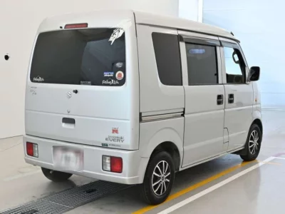 Suzuki EVERY  с аукциона в Японии