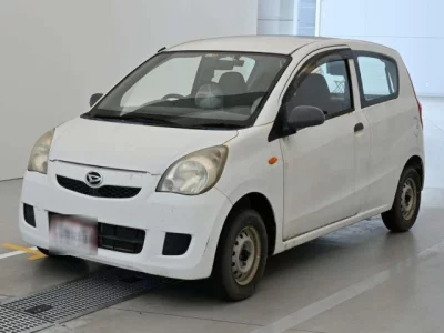 Daihatsu MIRA  с аукциона в Японии