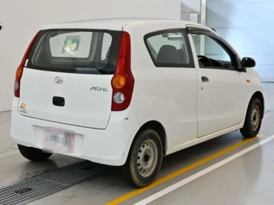 Daihatsu MIRA  с аукциона в Японии