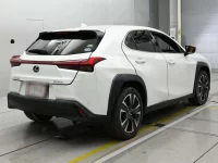 Lexus UX лот № 90506 оценка R  с аукциона в Японии 1