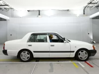 Toyota CROWN COMFORT лот № 90682 оценка 3.5  с аукциона в Японии 2