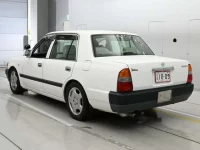 Toyota CROWN COMFORT лот № 90682 оценка 3.5  с аукциона в Японии 5