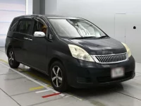 Toyota ISIS лот № 10348 оценка R  с аукциона в Японии 2