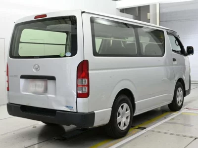 Toyota REGIUS ACE VAN
