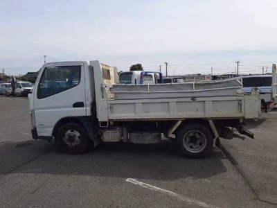 Mitsubishi Fuso Canter