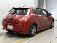 Nissan LEAF лот № 90690 оценка 4  с аукциона в Японии 9