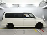 Honda STEP WAGON лот № 90664 оценка 3.5  с аукциона в Японии 2
