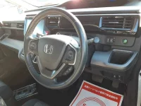 Honda STEP WAGON лот № 30717 оценка 3.5  с аукциона в Японии 8