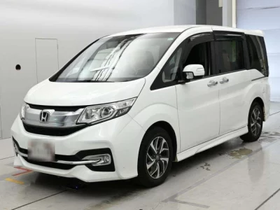 Honda STEP WAGON  с аукциона в Японии
