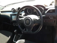 Suzuki SWIFT лот № 90655 оценка 3  с аукциона в Японии 8