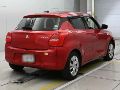 Suzuki SWIFT  с аукциона в Японии