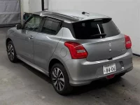 Suzuki SWIFT лот № 70109 оценка 3.5  с аукциона в Японии 1