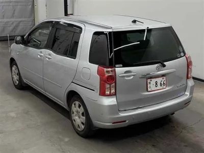 Toyota RAUM