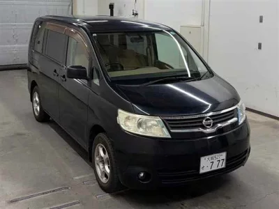 Nissan SERENA  с аукциона в Японии