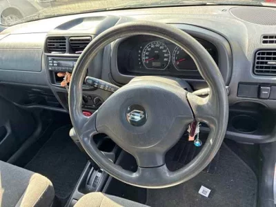 Suzuki SWIFT  с аукциона в Японии