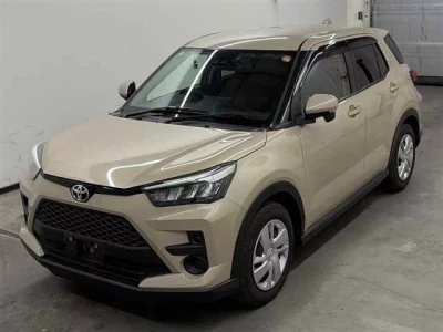 Toyota RAIZE  с аукциона в Японии