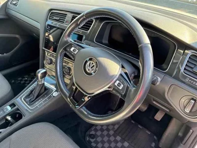 Volkswagen E-GOLF  с аукциона в Японии