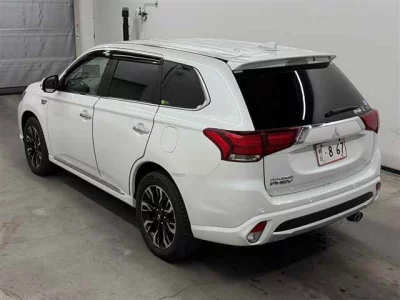 Mitsubishi OUTLANDER PHEV
