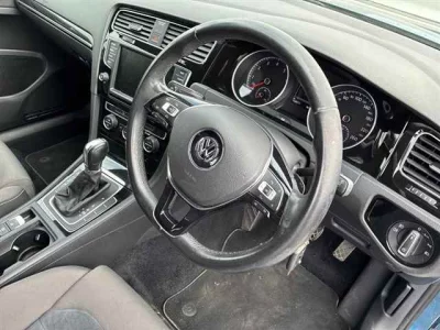 Volkswagen GOLF  с аукциона в Японии