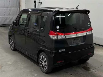 Mitsubishi DELICA D2