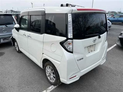 Toyota TANK