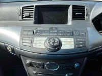 Nissan FUGA лот № 85129 оценка 3  с аукциона в Японии 5