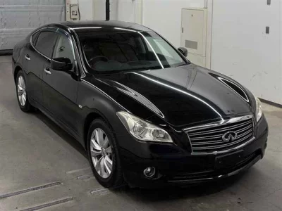 Nissan FUGA  с аукциона в Японии