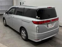 Nissan ELGRAND лот № 90129 оценка R  с аукциона в Японии 1