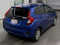 Honda FIT лот № 10202 оценка 3.5  с аукциона в Японии 4