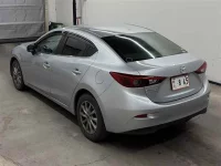 Mazda AXELA лот № 10196 оценка 3.5  с аукциона в Японии 1